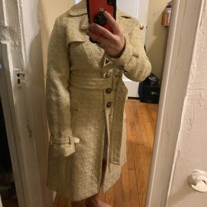 BR classy trench coat in mustard color